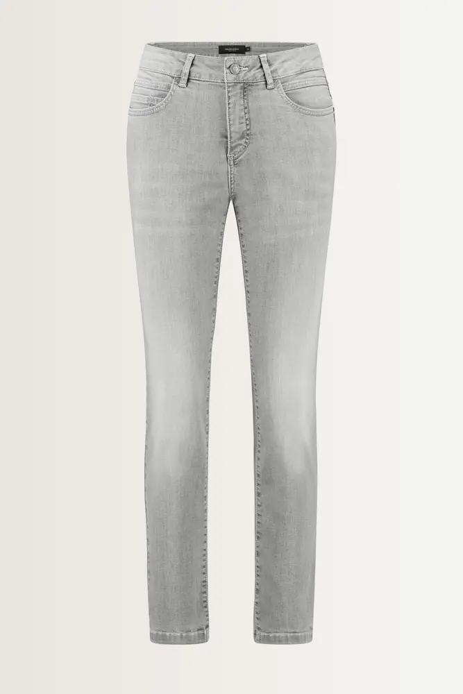 Low rise skinny jeans