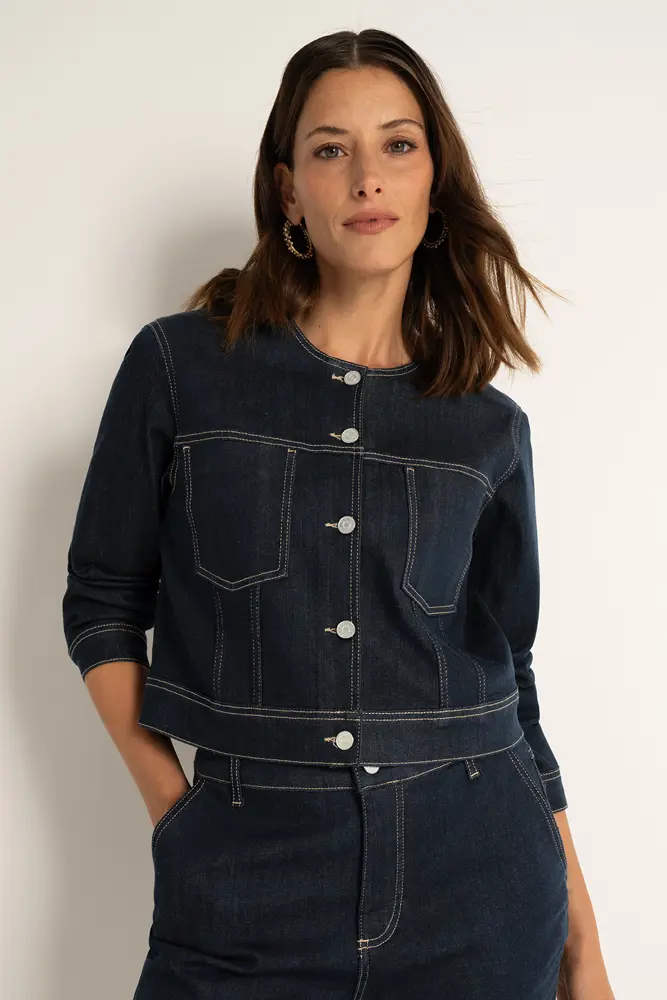 Denim jasje met decoratief gespje
