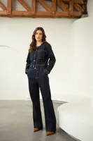 Denim chino met decoratief gespje