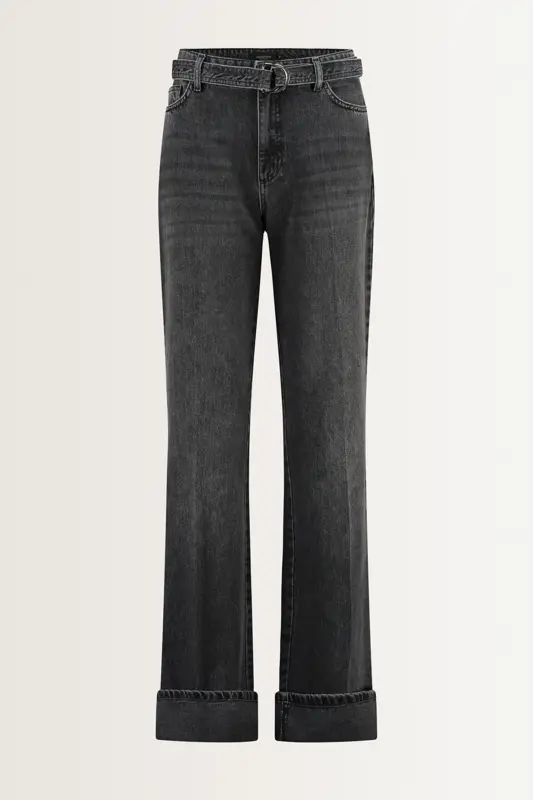 Losvallende jeans met denim riem