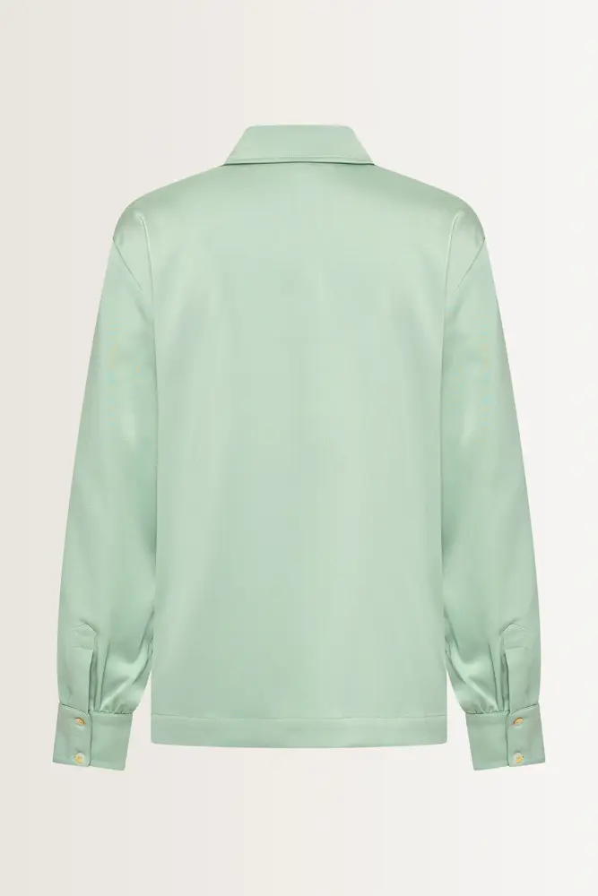 Satijnen blouse met klepzakken