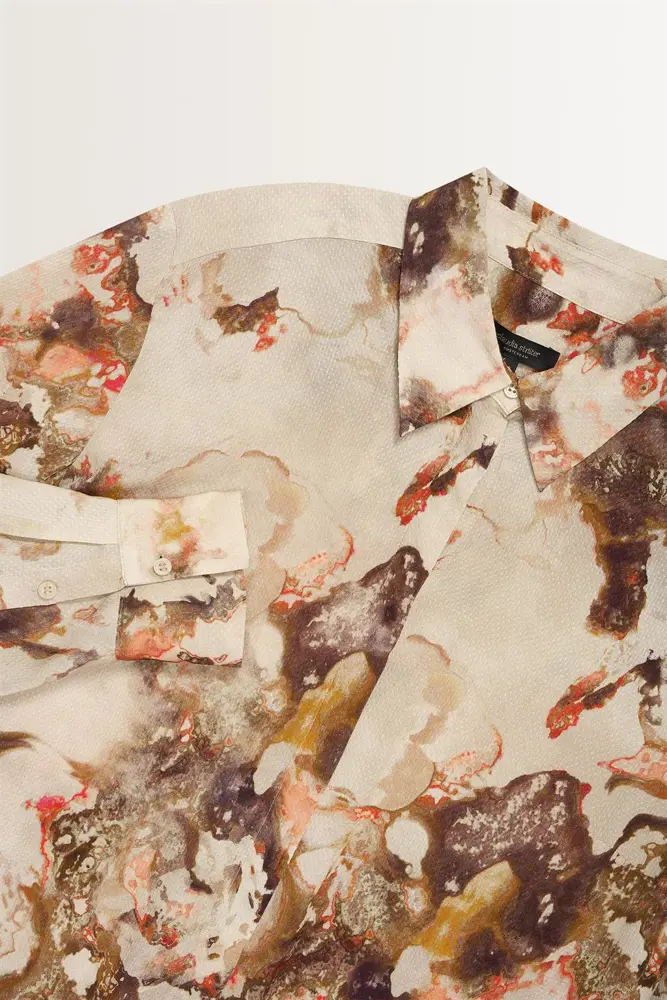 Soepelvallende blouse marmerprint