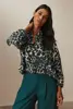 Losvallende blouse met luipaardprint