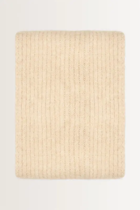 Grofgebreide shawl van wolmix