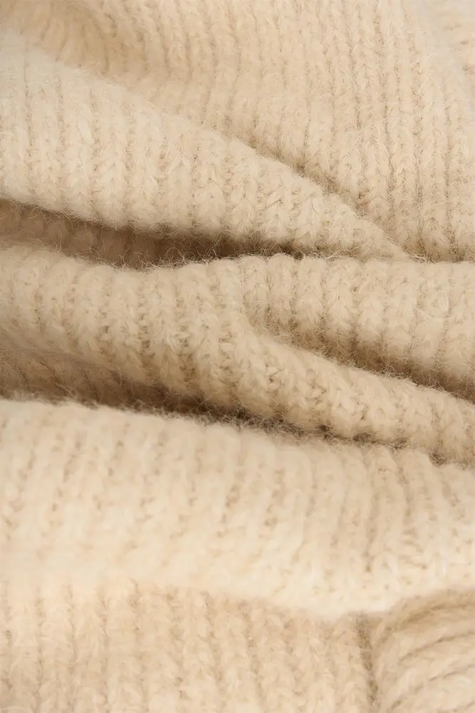 Grofgebreide shawl van wolmix