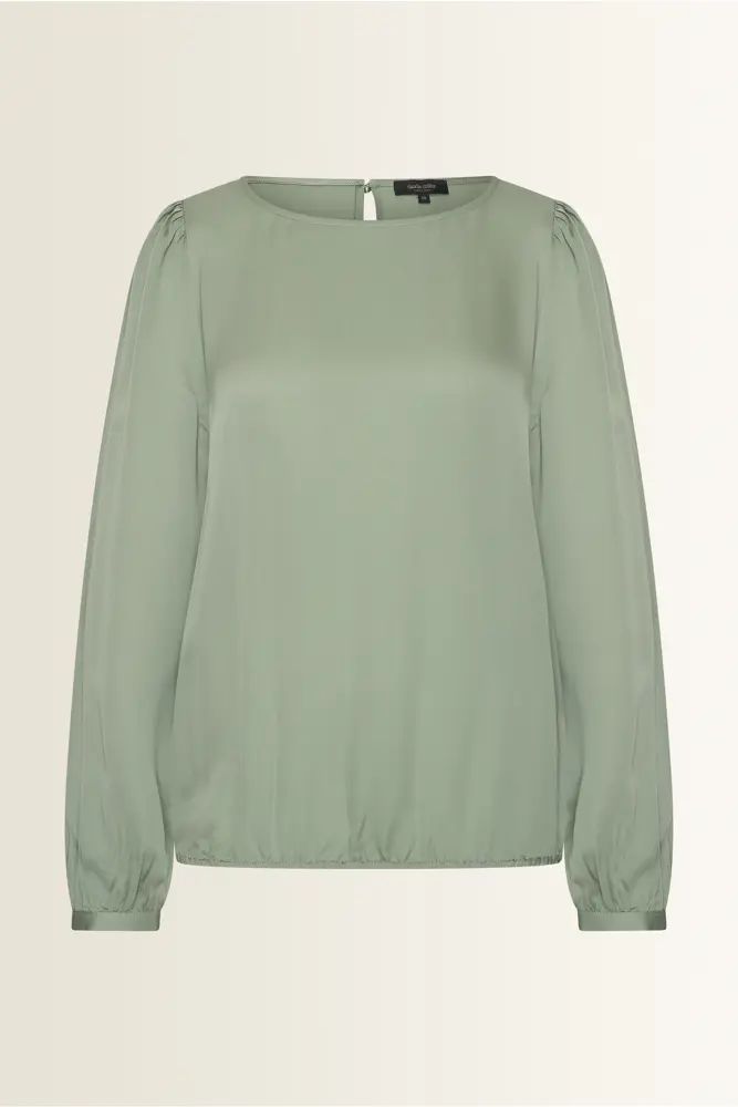 Bloezende satijnen blouse