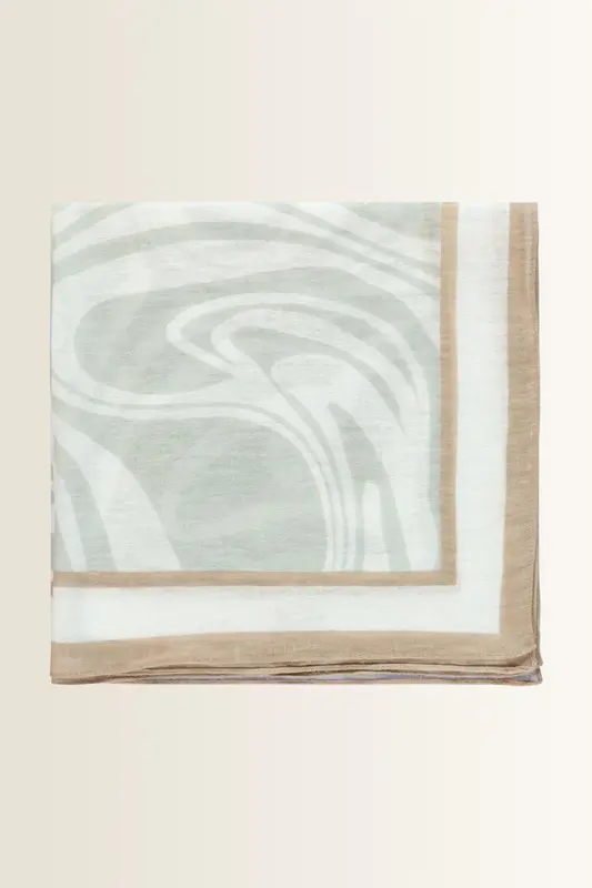 Vierkante shawl met swirlprint