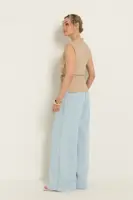 Mouwloze wrap blouse