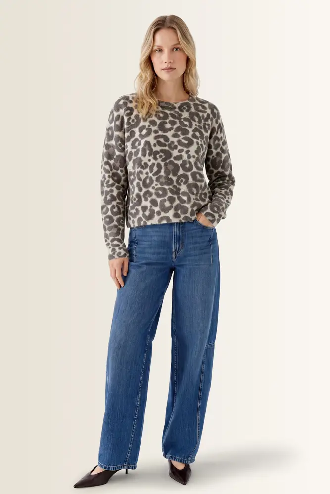 Korte wolmix trui met leopard dessin OUI