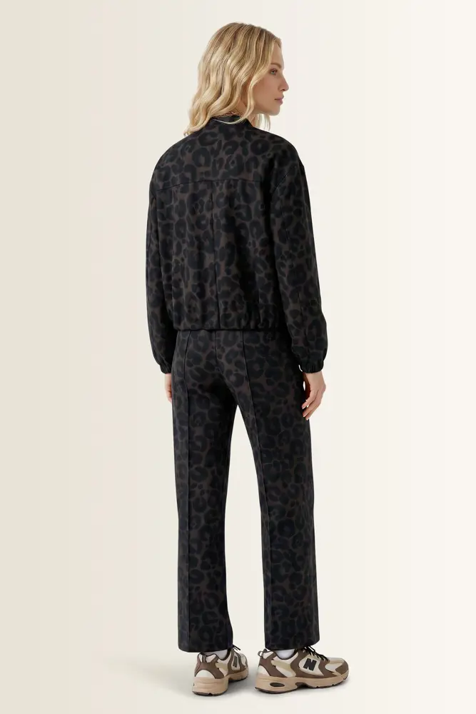 Leopard bomberjack van zachte stretchkwaliteit OUI
