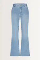 Flared denim jeans gevlochten detail