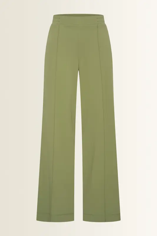 Pull-on travel pantalon