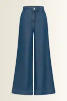 Broek in soepelvallende denim