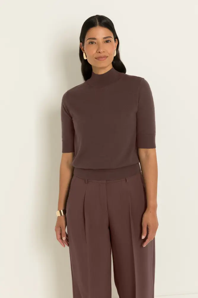 Fijngebreide trui met ribgebreide afwerking