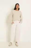 Barrel broek met verlegde zijnaden