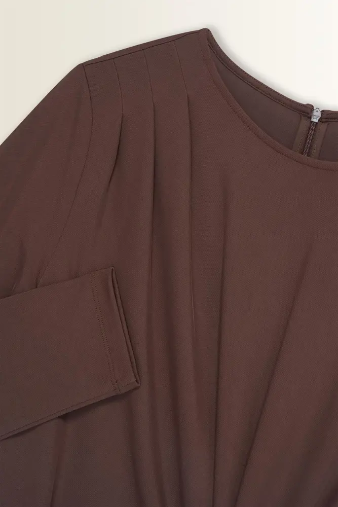 Jersey jurk met brochedetail