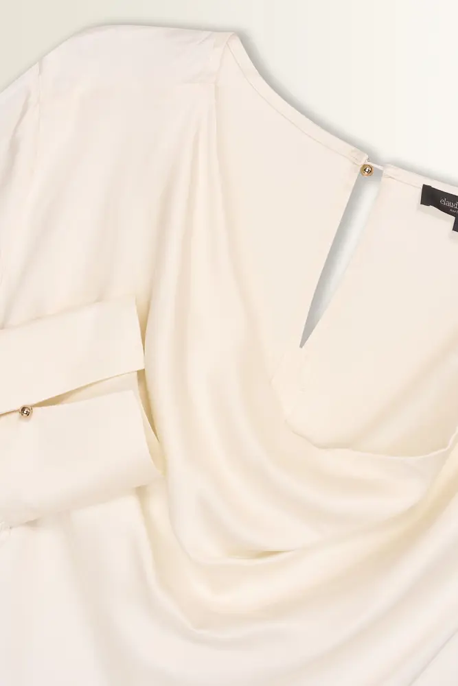 Satijnen blouse met gedrapeerde hals