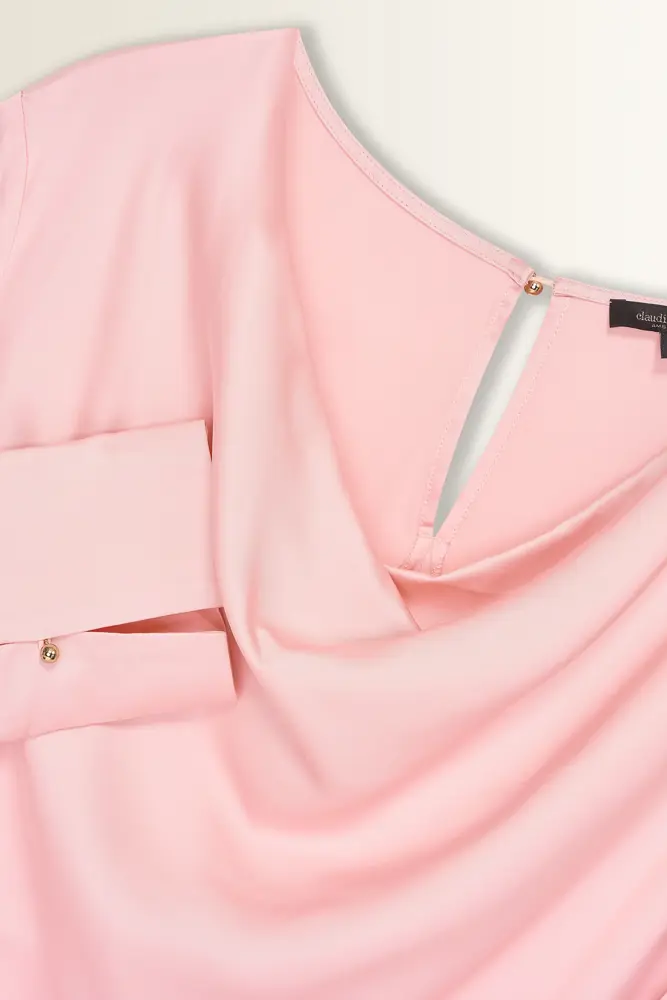 Satijnen blouse met gedrapeerde hals