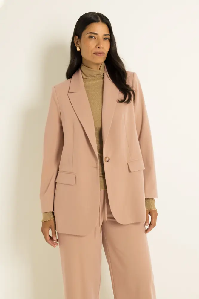 Oversized boyfriend blazer