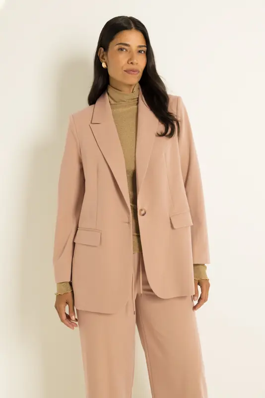 Oversized boyfriend blazer