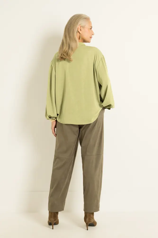 Blouse met strikhals