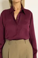 Satijnen blouse met borstzakken