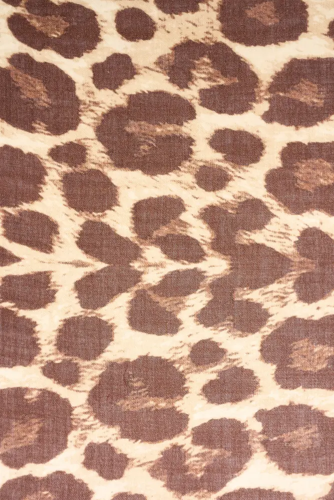 Wollen shawl met luipaardprint