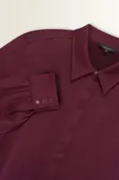 Satijnen blouse met verdekte knoopsluiting